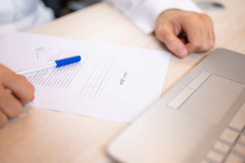 محامي سعودي يوضح الفرق بين السجن والتوقيف في النظام السعودي المطبق